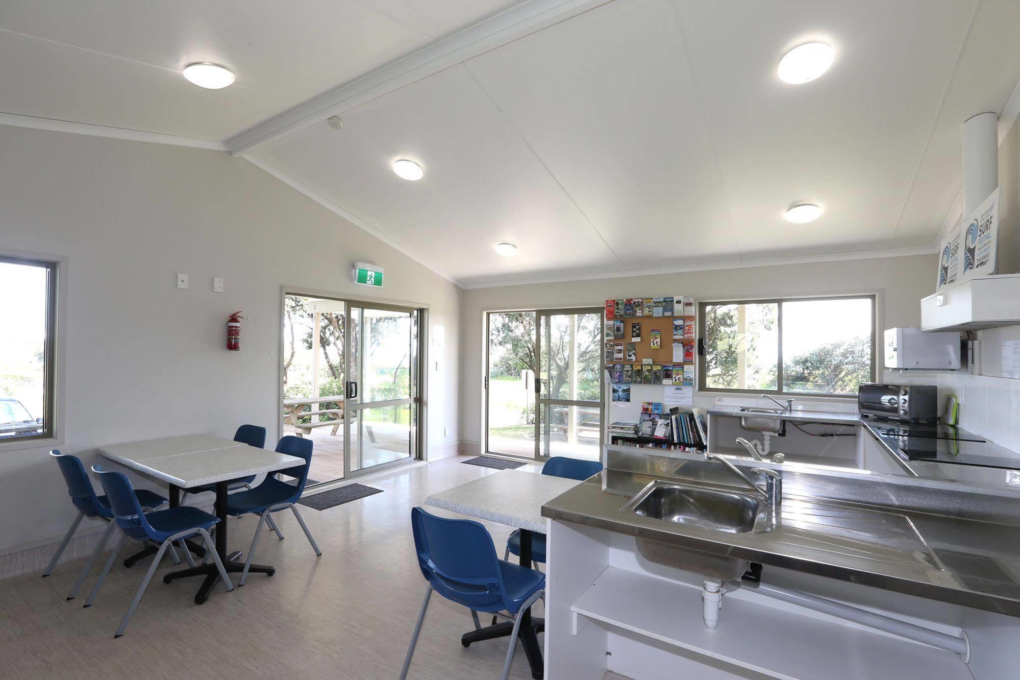 Fitzroy Beach Holiday Park นิวพลีมัธ ภายนอก รูปภาพ